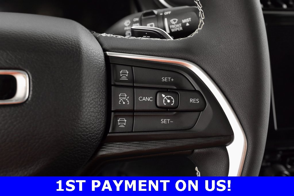 Certified 2023 Jeep Grand Cherokee Laredo w/ Luxury Tech Group I image 25