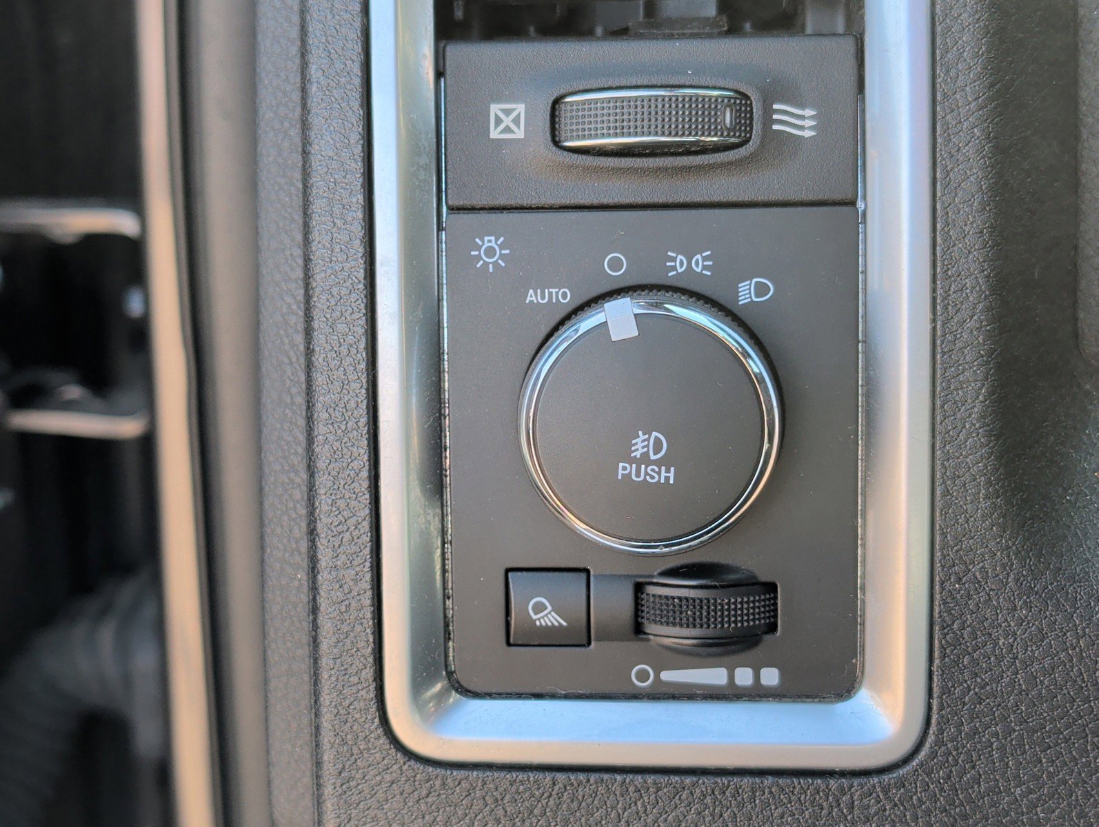 Used 2017 RAM 2500 Power Wagon image 27