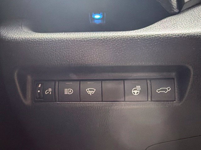 Used 2021 Toyota RAV4 XSE AWD/4WD image 29