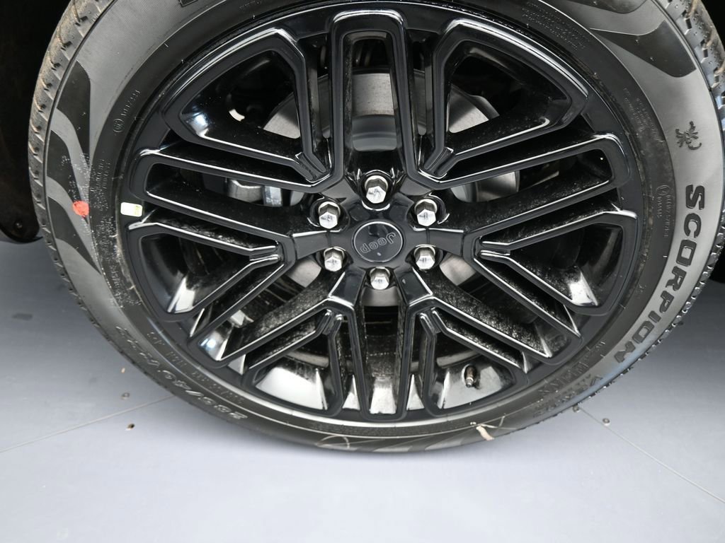 New 2026 Jeep Grand Wagoneer L Limited image 44