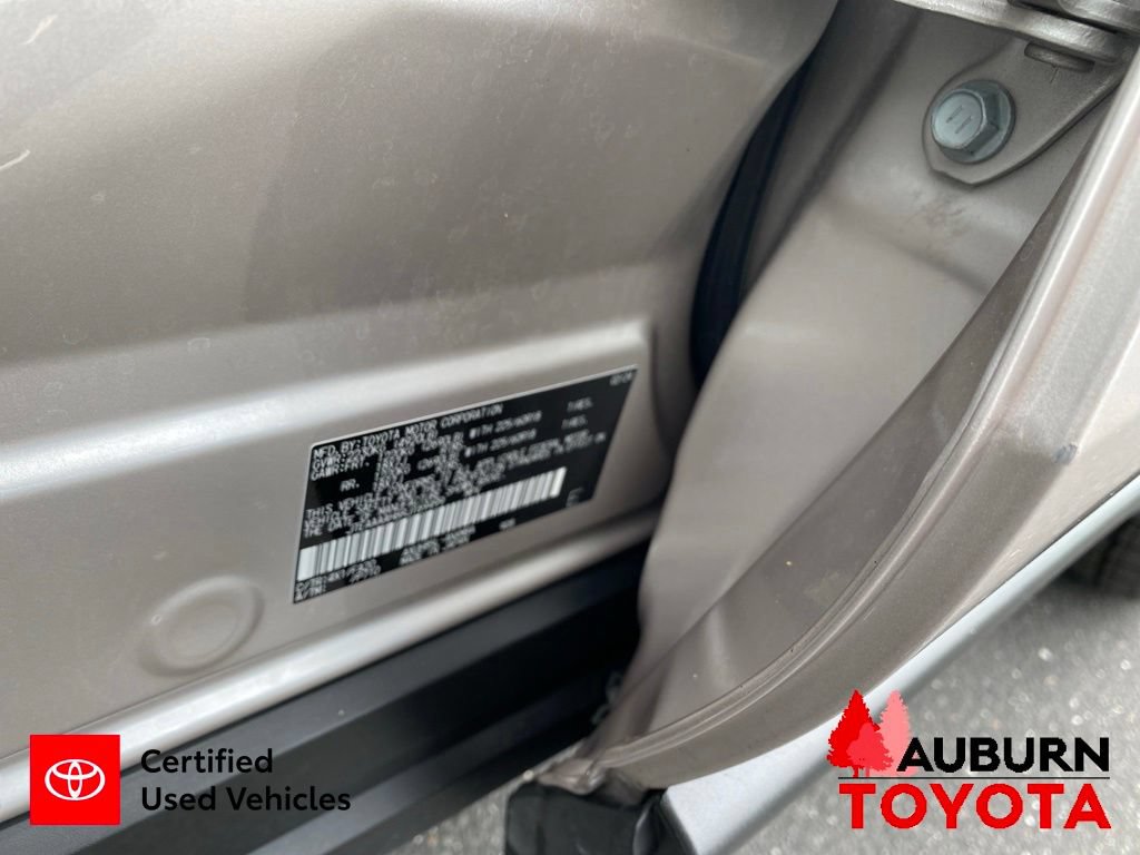 Certified 2024 Toyota Venza LE AWD/4WD image 32