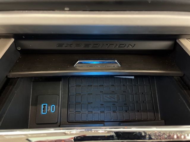 Used 2024 Ford Expedition Max Limited image 28