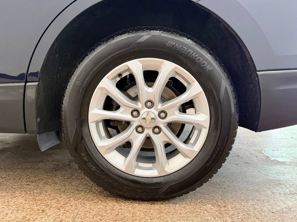 Used 2020 Chevrolet Equinox LS AWD/4WD image 24