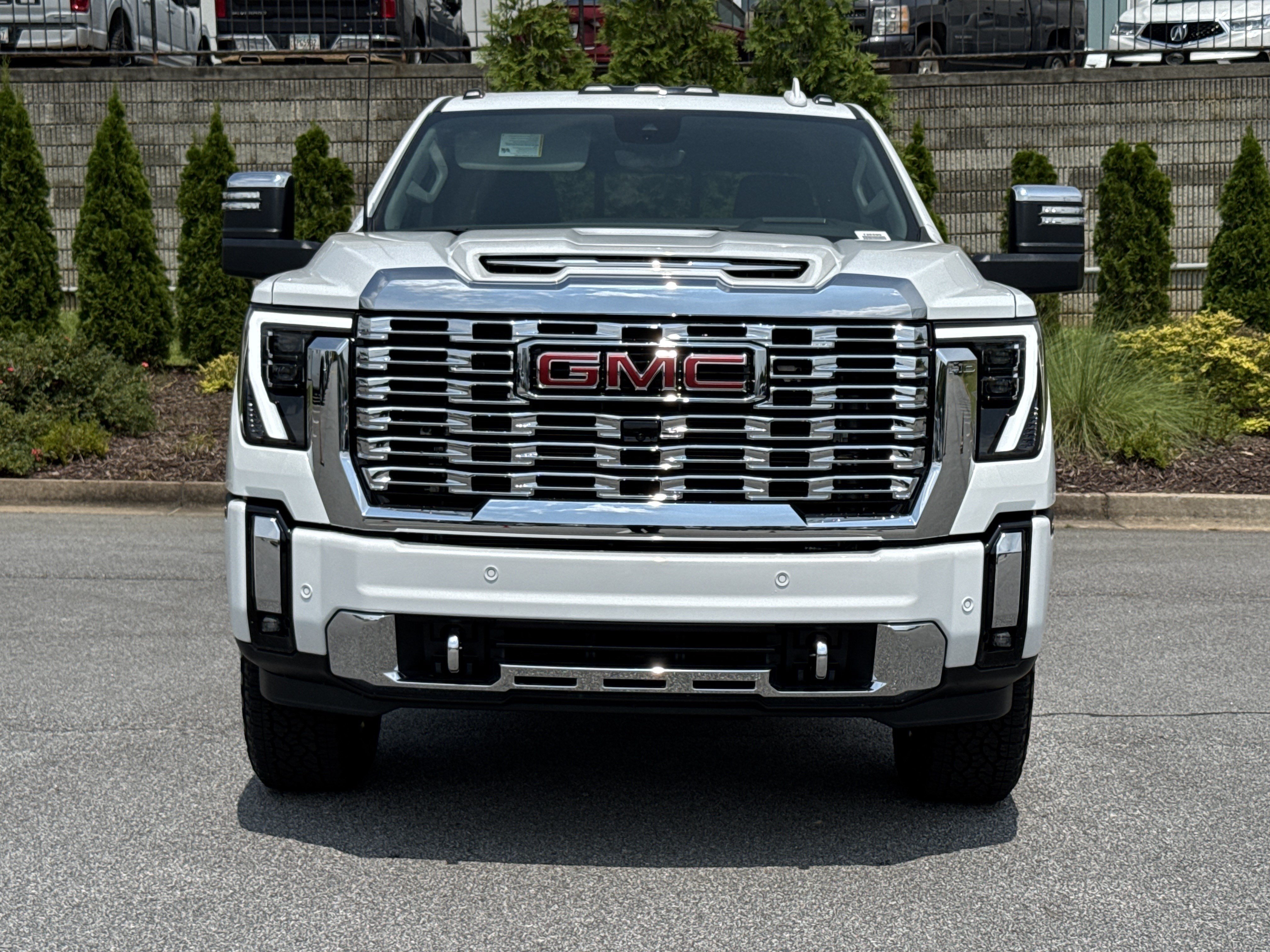 New 2026 GMC Sierra 2500 Denali w/ Denali Reserve Package AWD/4WD image 3