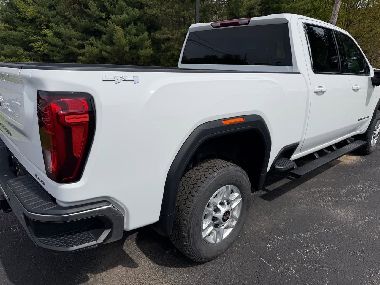 Used 2022 GMC Sierra 2500 SLE w/ SLE Convenience Package AWD/4WD image 20