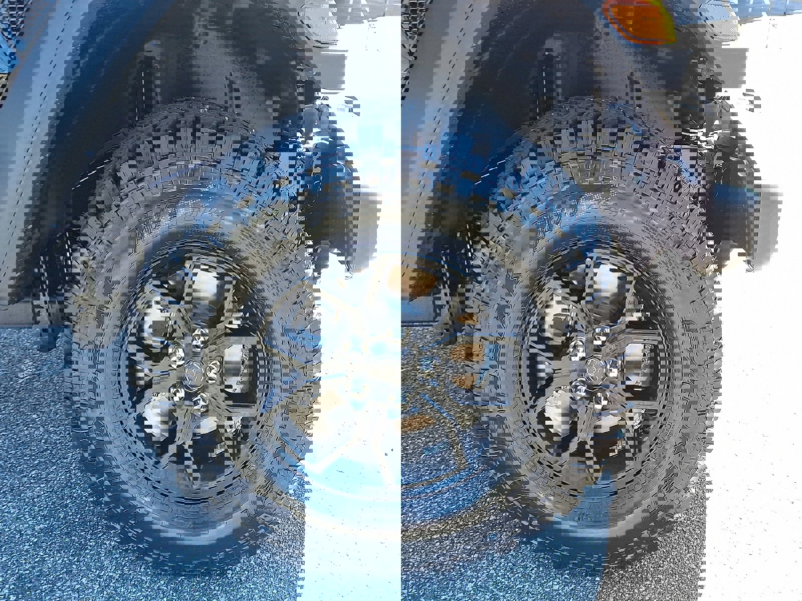 New 2025 Jeep Wrangler Unlimited Sport image 8