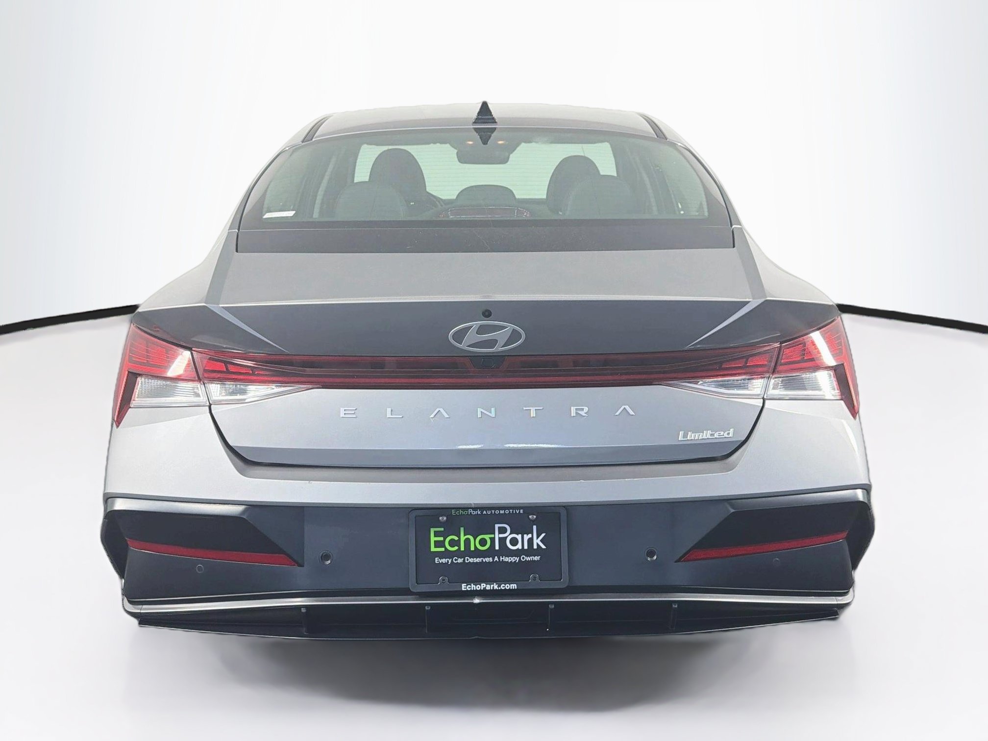 Used 2024 Hyundai Elantra Limited FWD image 7