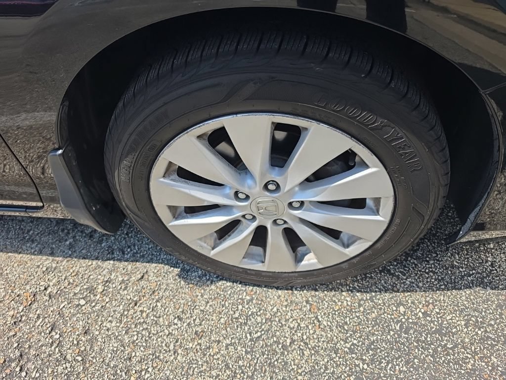 Used 2015 Honda Accord Touring image 4