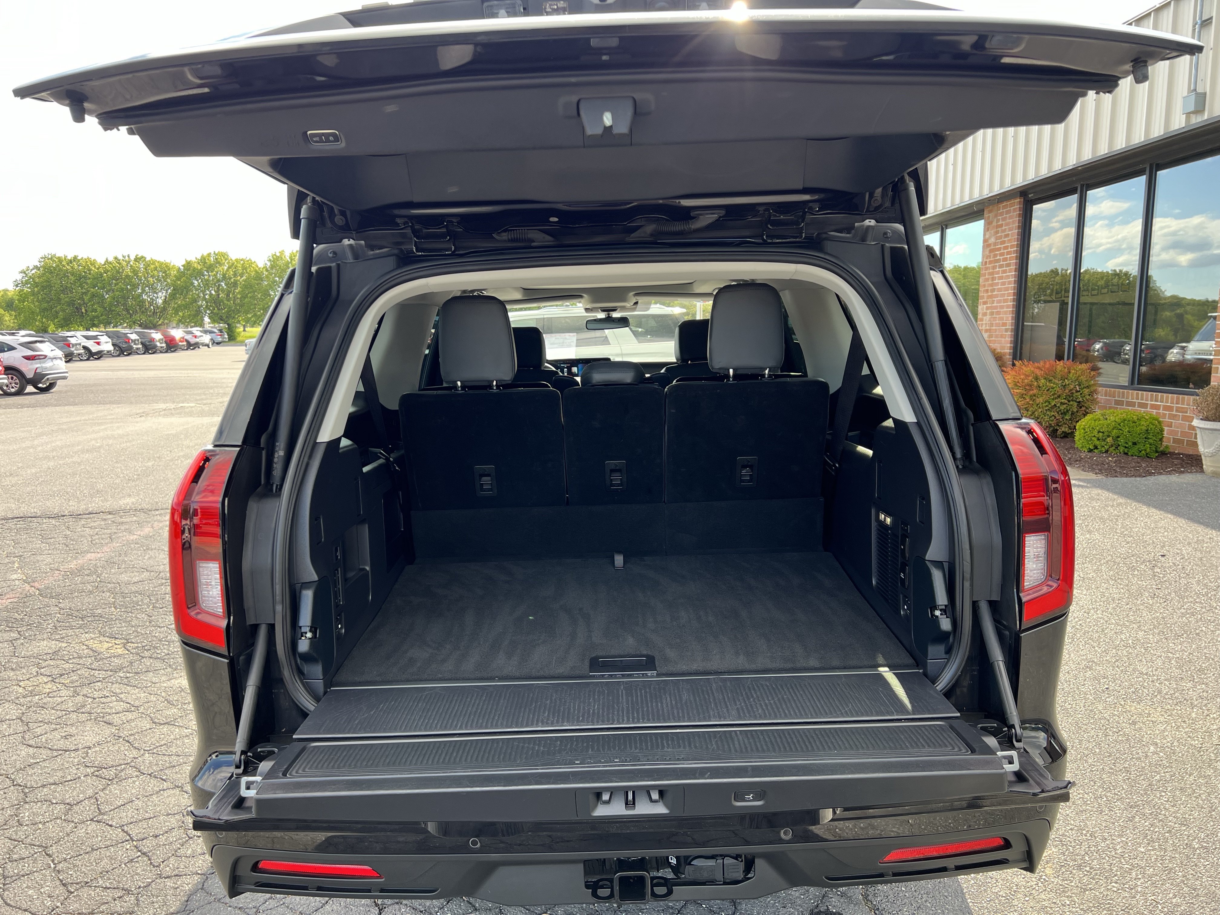 Used 2025 Ford Expedition Max Active AWD/4WD image 49