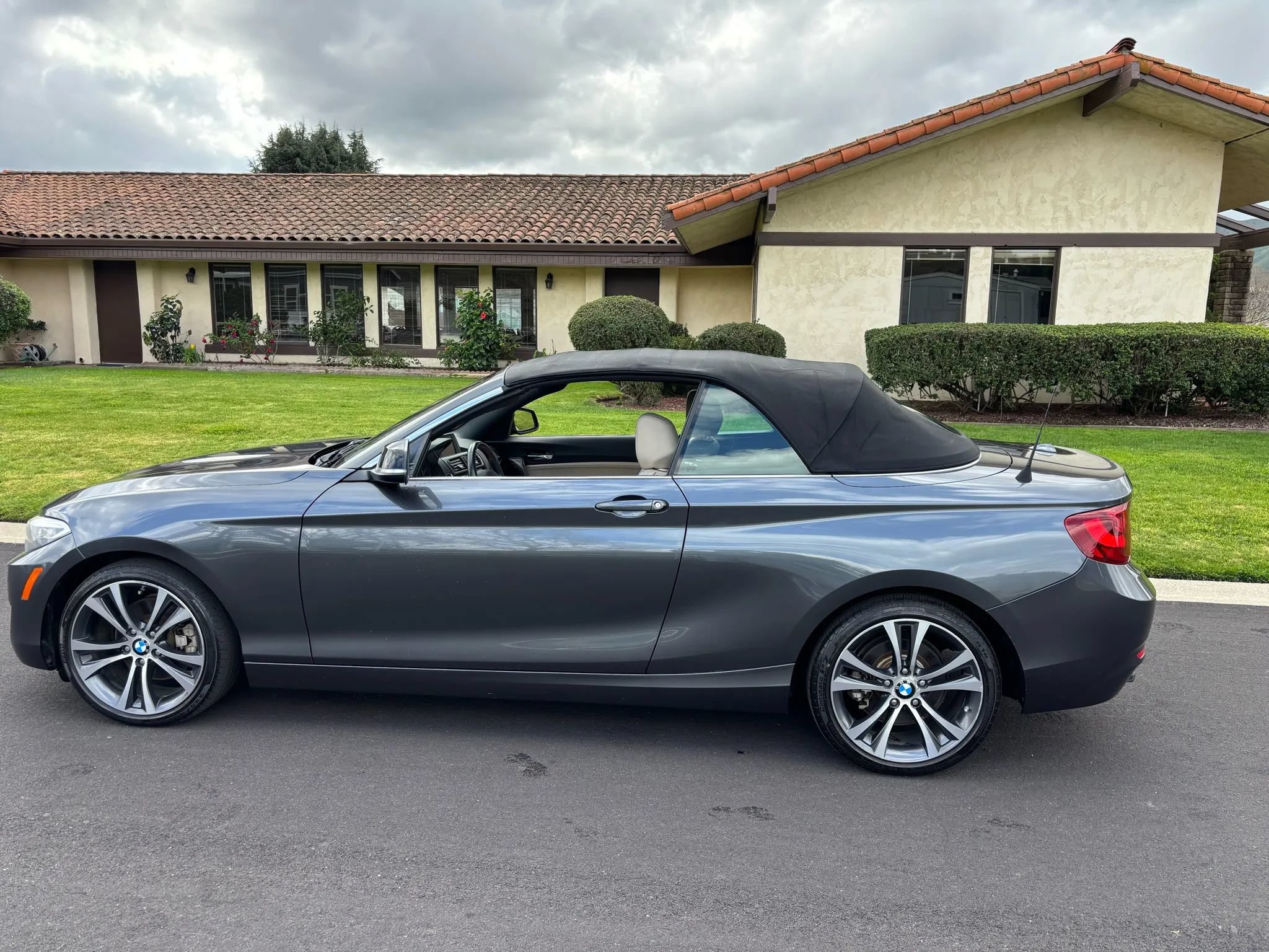 Used 2015 BMW 228i xDrive Convertible AWD/4WD image 10