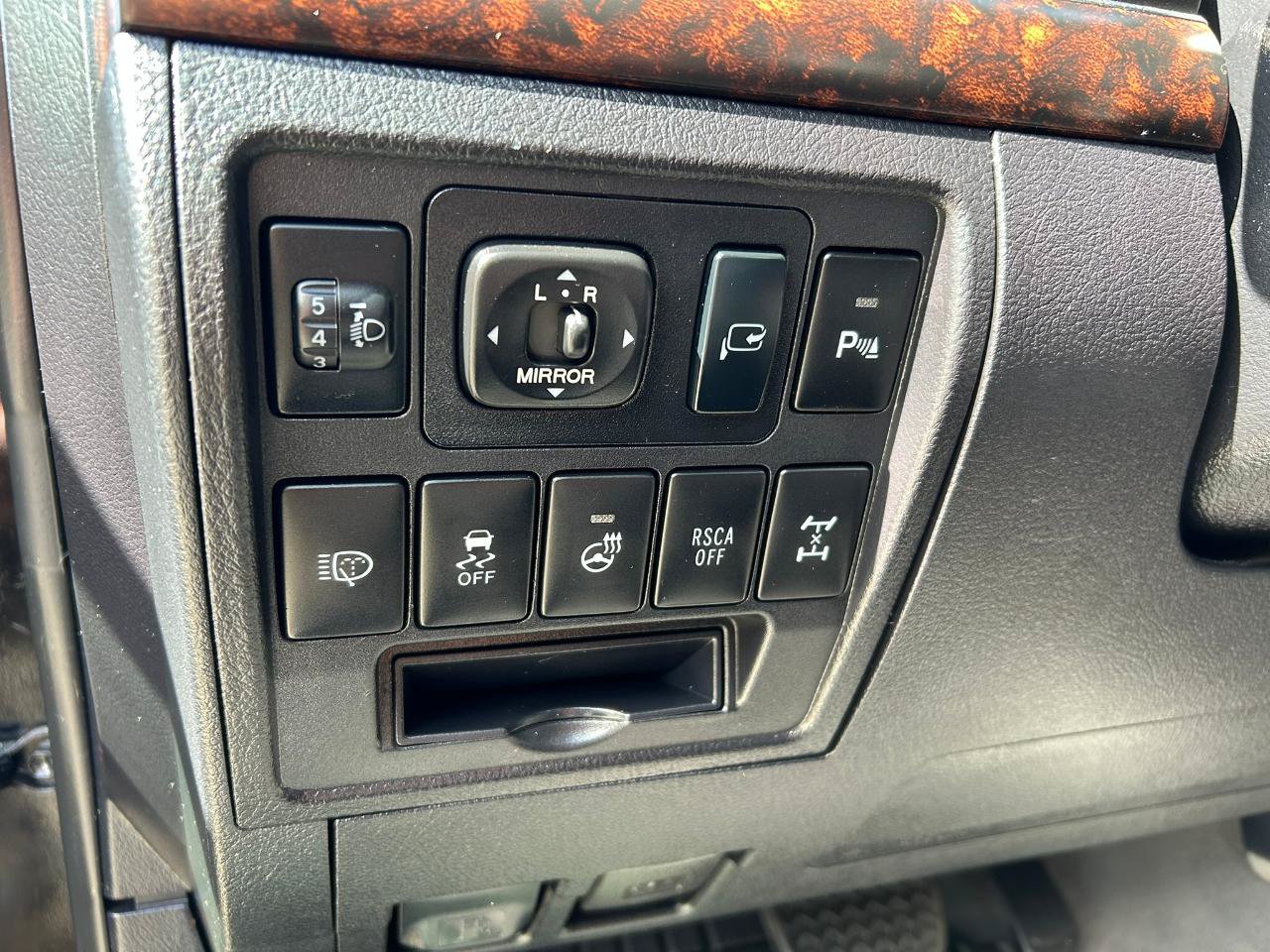 Used 2013 Toyota Land Cruiser AWD/4WD image 10