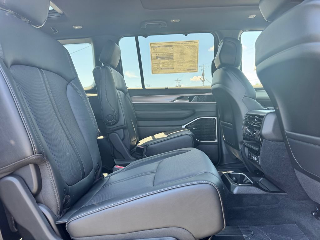 New 2026 Jeep Grand Wagoneer Limited AWD/4WD image 12