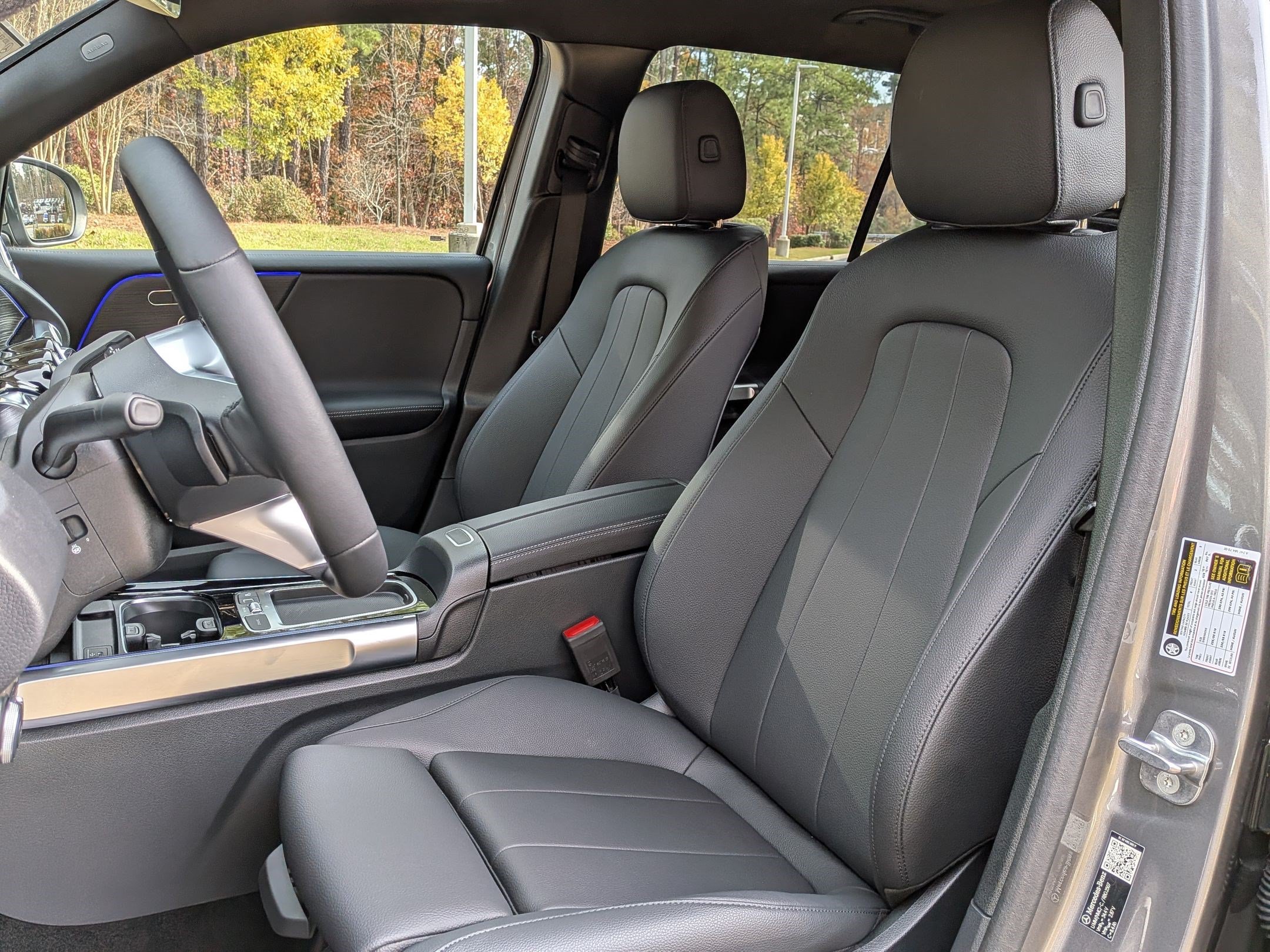 Certified 2026 Mercedes-Benz GLB 250 4MATIC image 17