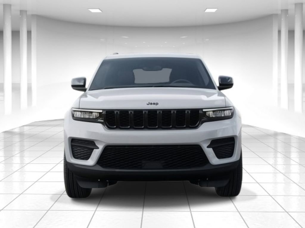 New 2025 Jeep Grand Cherokee Altitude AWD/4WD image 6