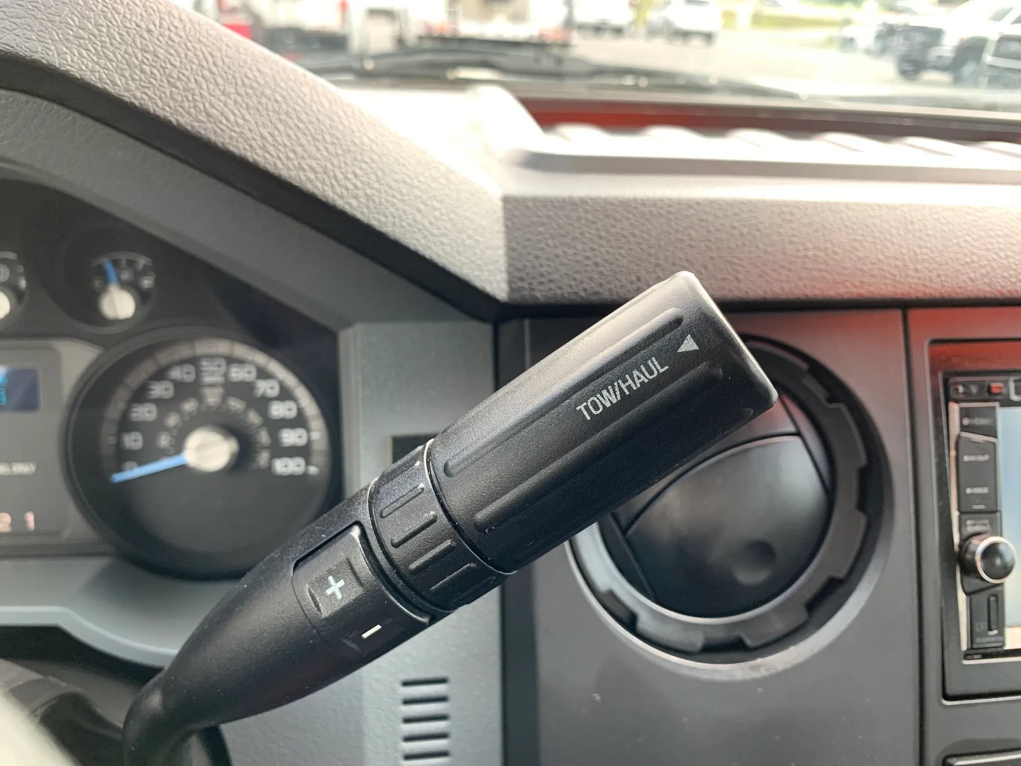 Used 2015 Ford F450 XL w/ Power Equipment Group AWD/4WD image 17