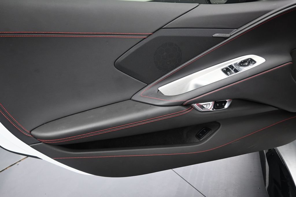 Used 2025 Chevrolet Corvette E-Ray AWD/4WD image 11