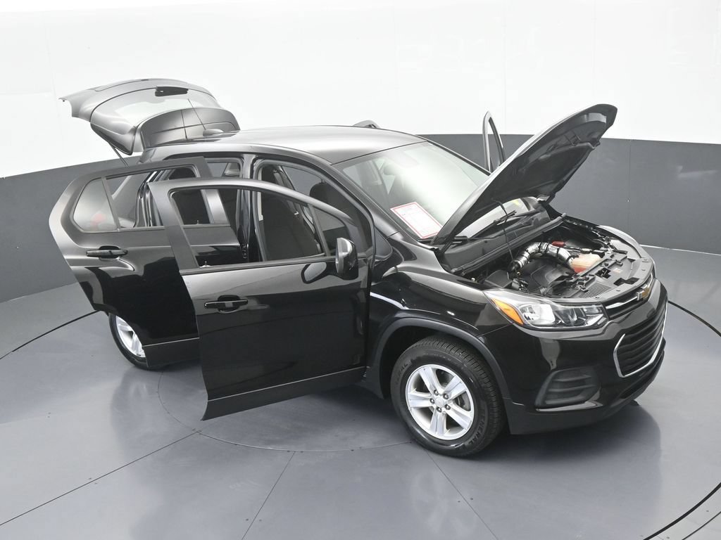 Used 2022 Chevrolet Trax LS AWD/4WD image 63
