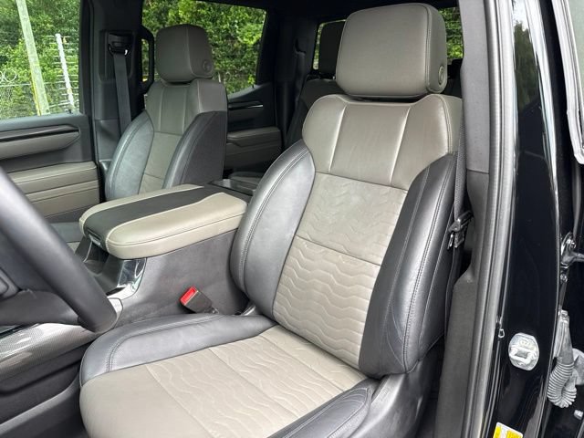 Used 2023 Chevrolet Silverado 1500 ZR2 w/ Technology Package AWD/4WD image 10