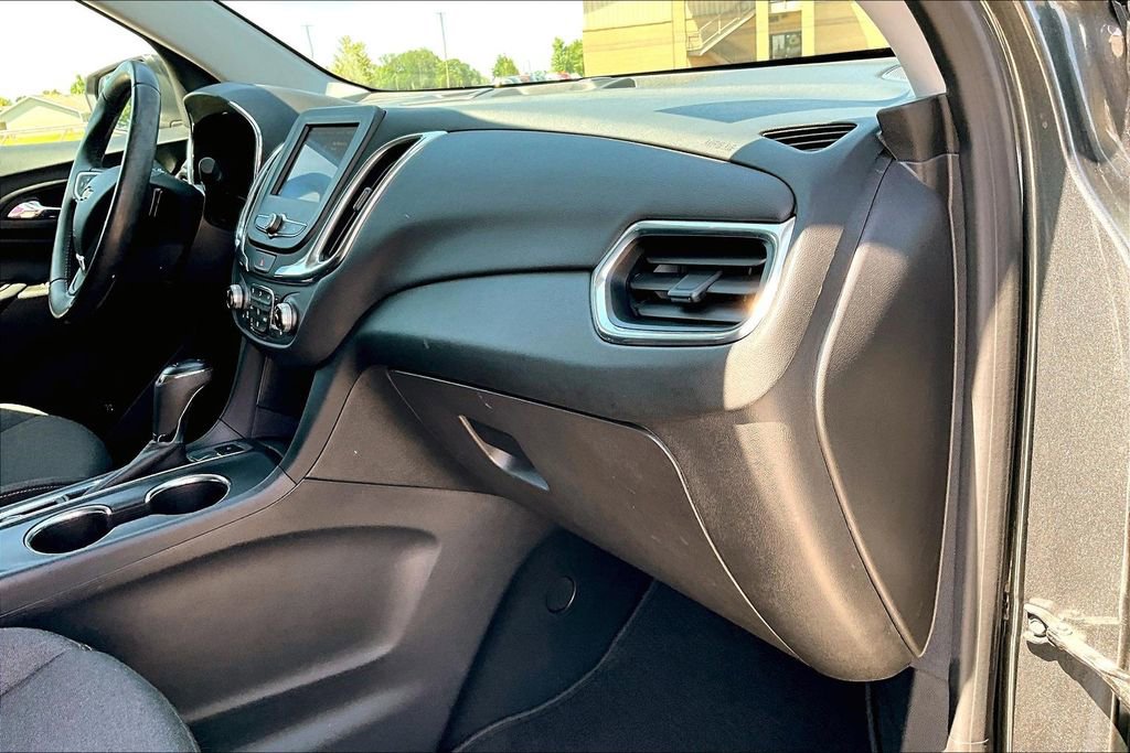 Used 2020 Chevrolet Equinox LT FWD image 14