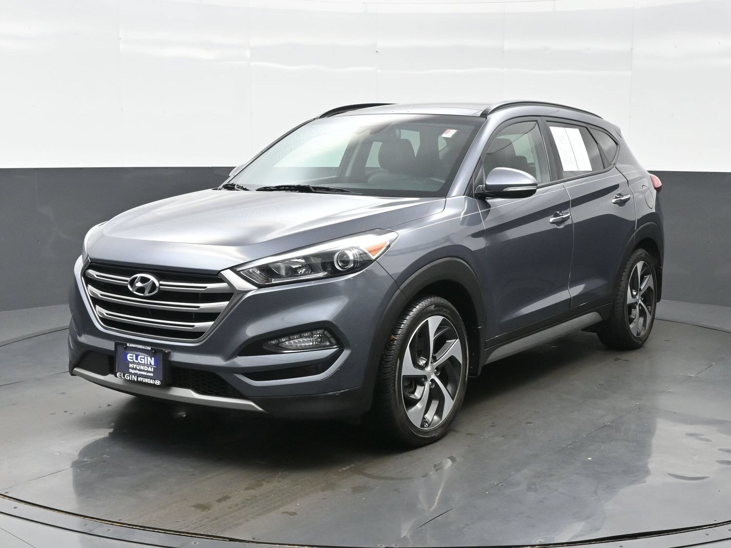 Used 2017 Hyundai Tucson Limited w/ Limited Ultimate Package 03 FWD image 2