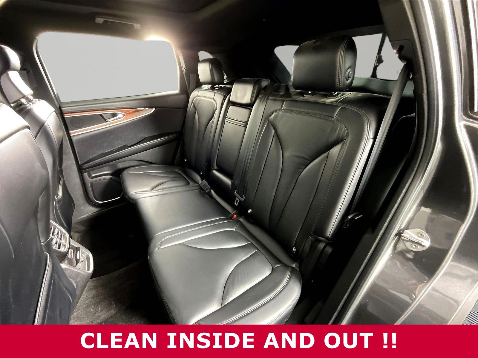 Used 2018 Lincoln MKX Select w/ Select Plus Package AWD/4WD image 22