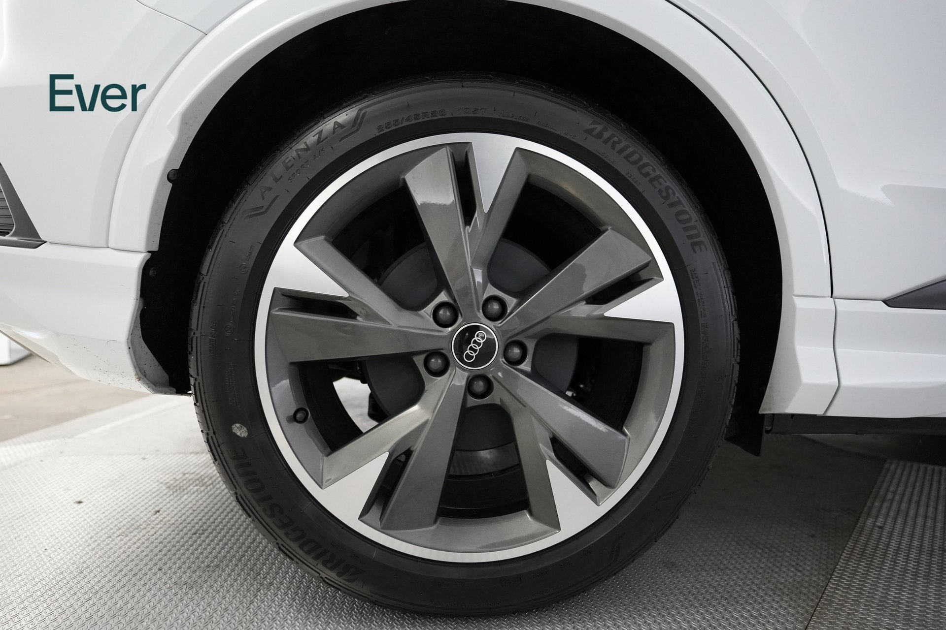 Used 2024 Audi Q4 e-tron Premium w/ Convenience Package image 19