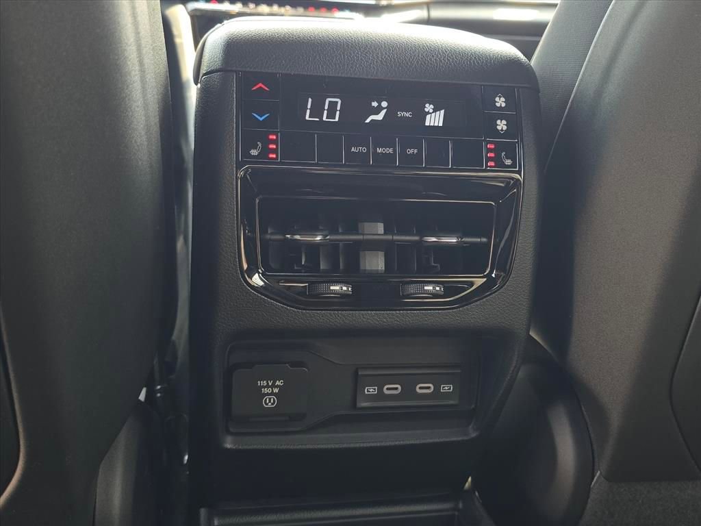 New 2026 Jeep Grand Cherokee L Limited AWD/4WD image 8