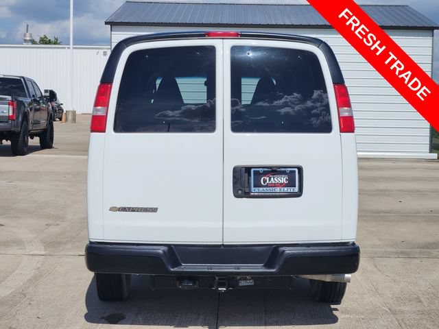 Used 2025 Chevrolet Express 3500 LS RWD image 6