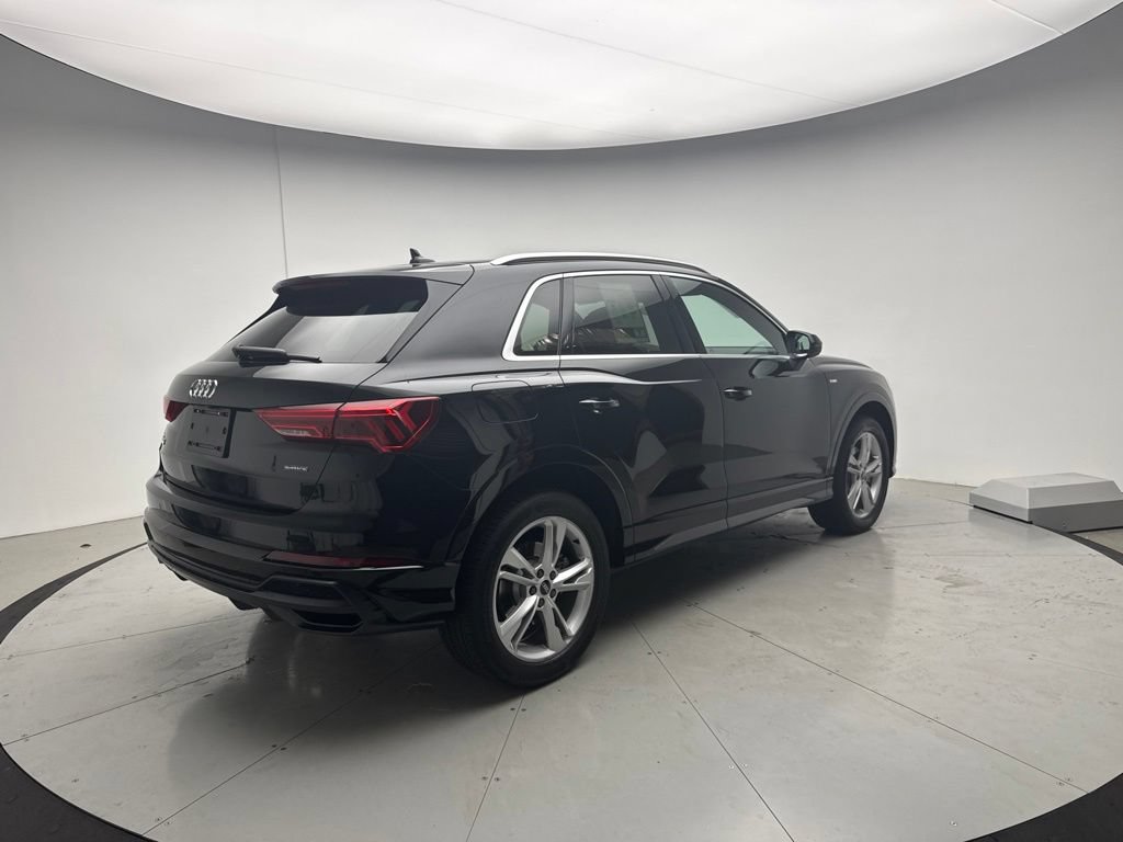Used 2022 Audi Q3 2.0T Premium Plus AWD/4WD image 23