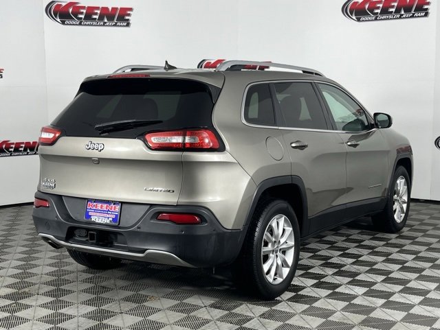 Used 2016 Jeep Cherokee Limited w/ Luxury Group image 3