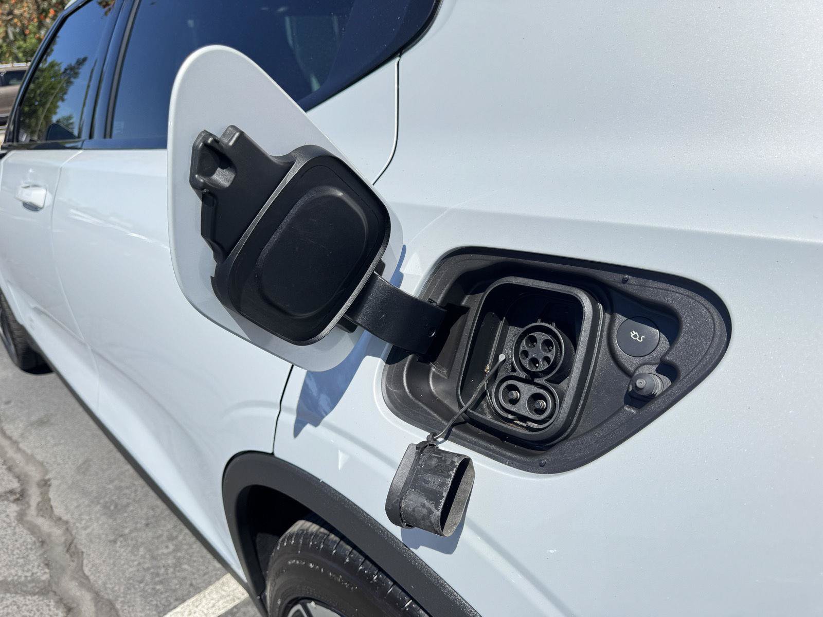 Used 2023 Polestar Polestar 2 w/ Pilot Pack AWD/4WD image 25