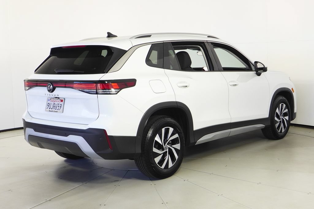 Used 2025 Volkswagen Tiguan S FWD image 7