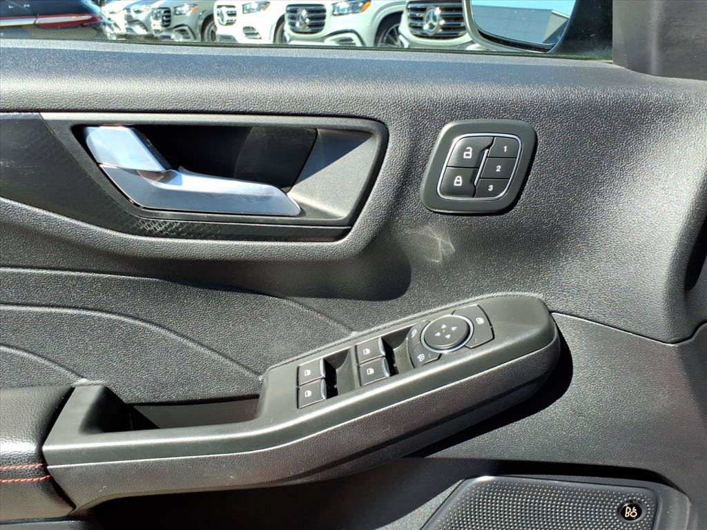 Used 2022 Ford Escape SEL w/ SEL Stealth AWD Package image 14