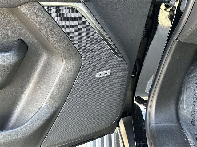 New 2026 GMC Yukon XL Denali w/ Denali Reserve Package image 16