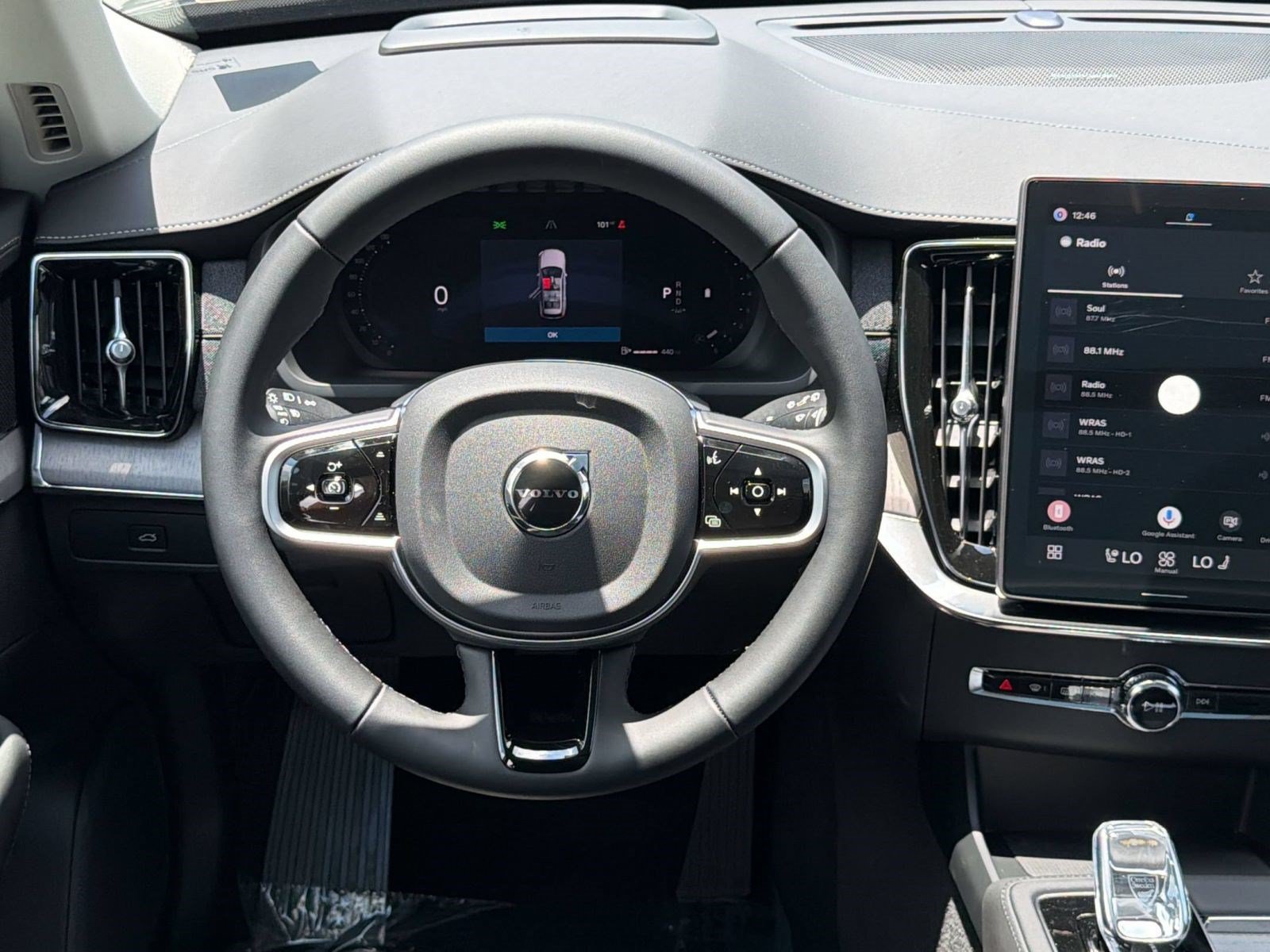 New 2026 Volvo XC90 B6 Ultra w/ Protection Package AWD/4WD image 11