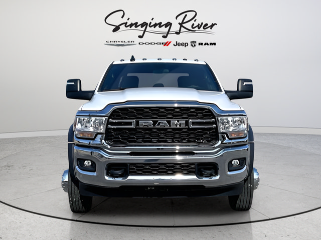 New 2024 RAM 5500 Tradesman w/ Chrome Appearance Group AWD/4WD image 2
