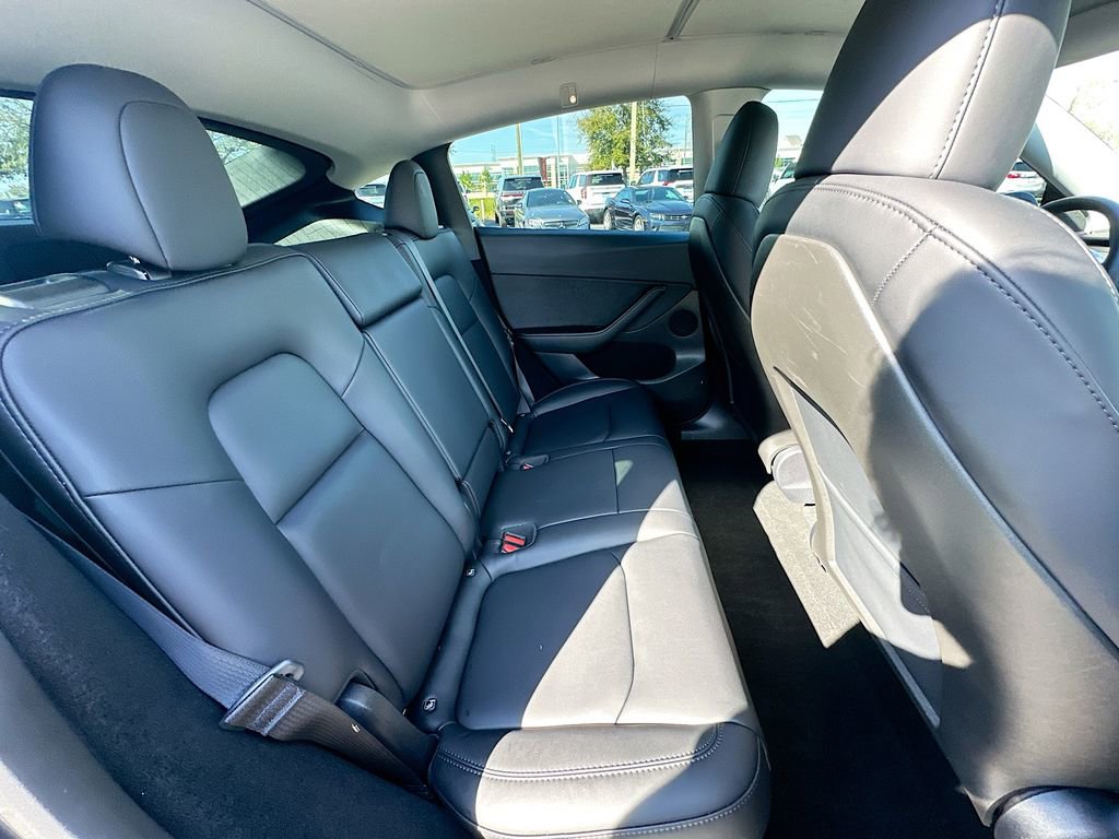 Used 2024 Tesla Model Y Long Range image 25