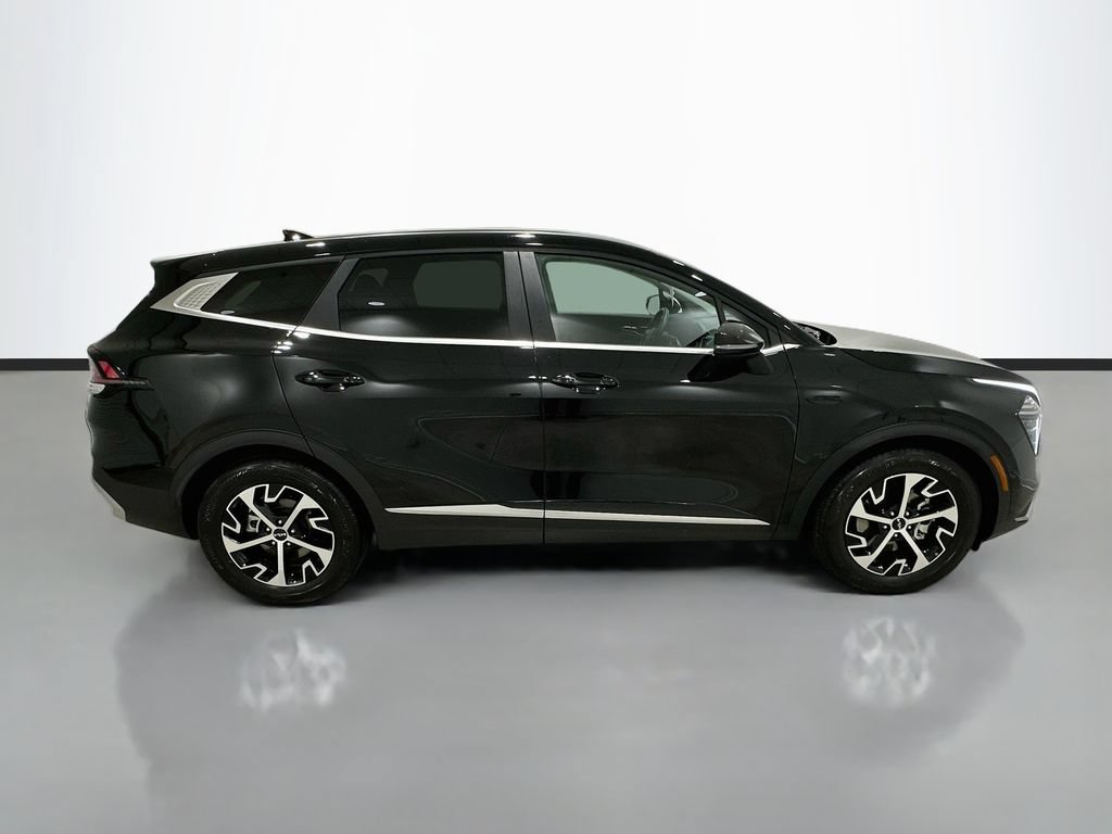 Used 2025 Kia Sportage EX FWD image 8