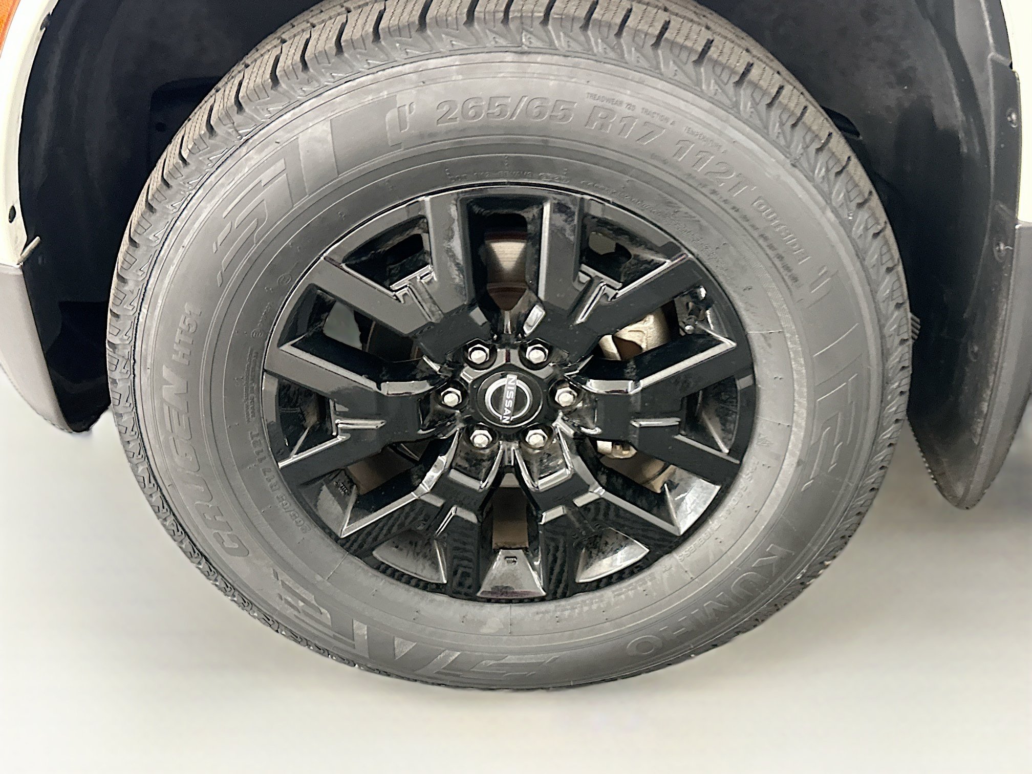 Used 2023 Nissan Frontier SV AWD/4WD image 11