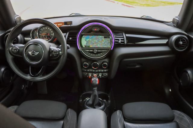 Used 2017 MINI Cooper S image 23