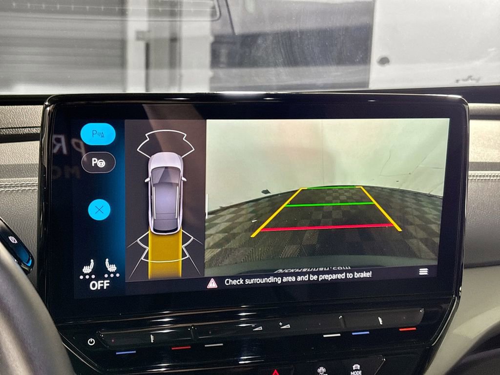 Certified 2023 Volkswagen ID.4 Pro S Plus AWD/4WD image 17