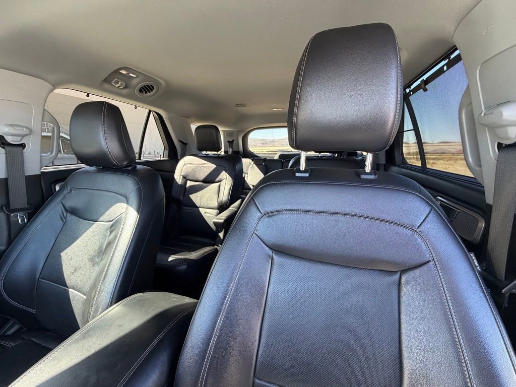 Used 2022 Ford Explorer Limited w/ Equipment Group 301A image 10