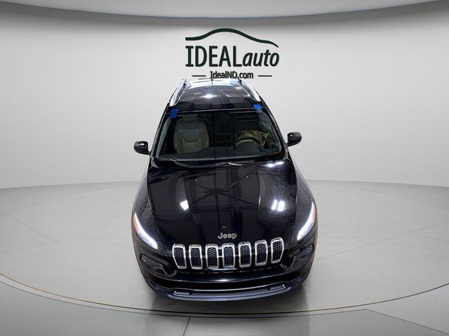 Used 2018 Jeep Cherokee Latitude w/ North All-Season Group FWD image 6