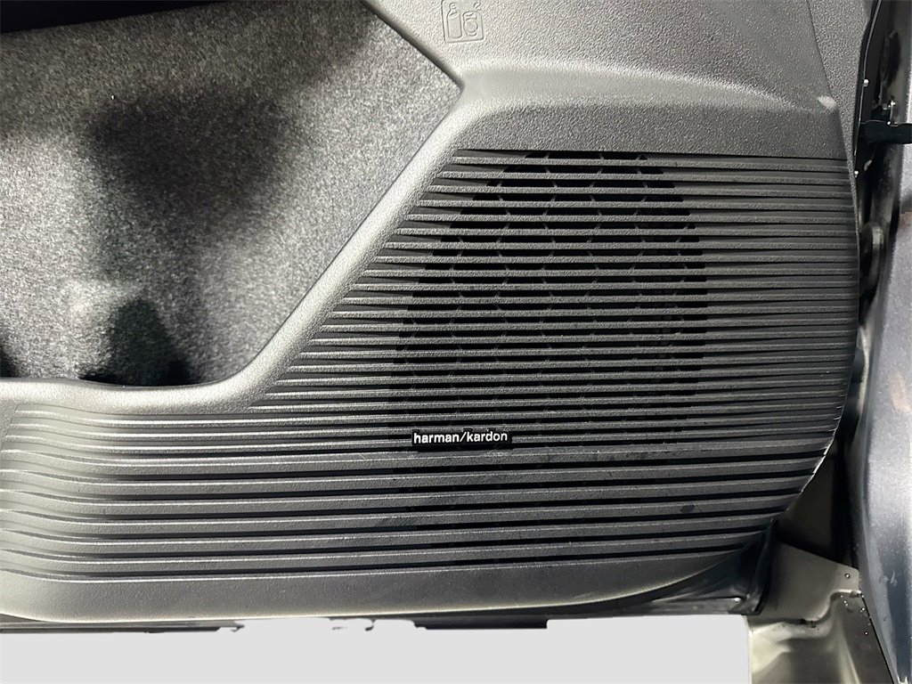 New 2026 Subaru Outback Touring XT image 16