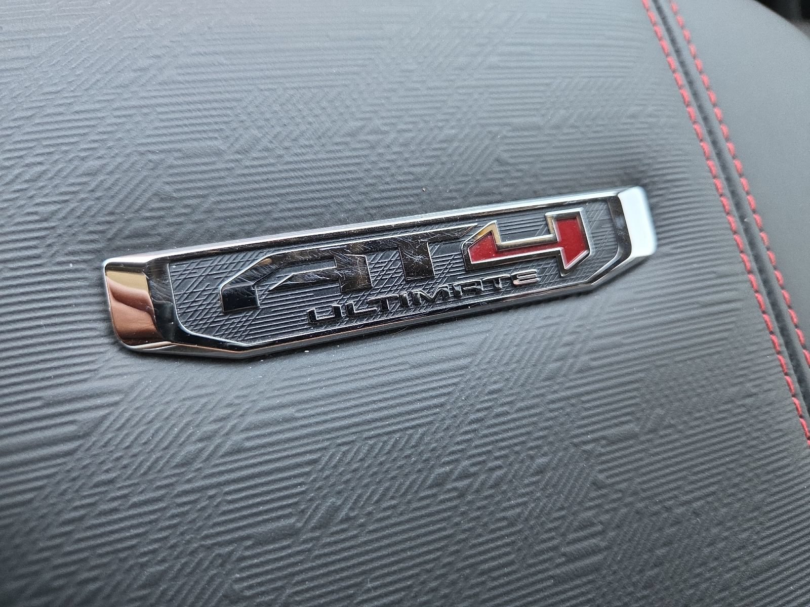Used 2026 GMC Yukon AT4 Ultimate w/ LPO, Floor Liner Package AWD/4WD image 22