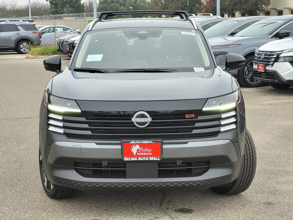 New 2026 Nissan Kicks SR w/ Cold Weather Package FWD image 2