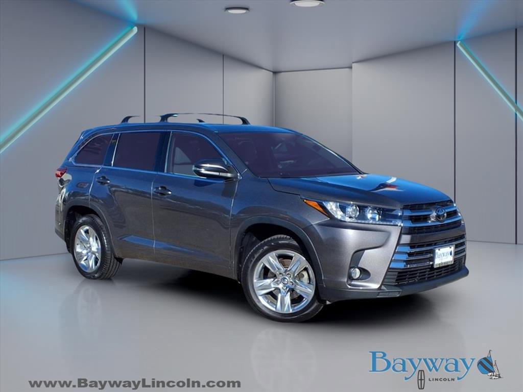 Used 2017 Toyota Highlander Limited