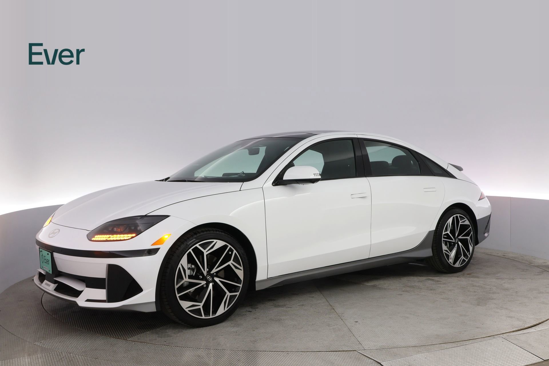 Used 2024 Hyundai Ioniq 6 Limited image 18