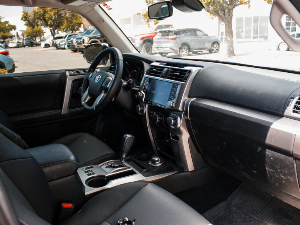 Used 2024 Toyota 4Runner SR5 Premium w/ Moonroof Package AWD/4WD image 29