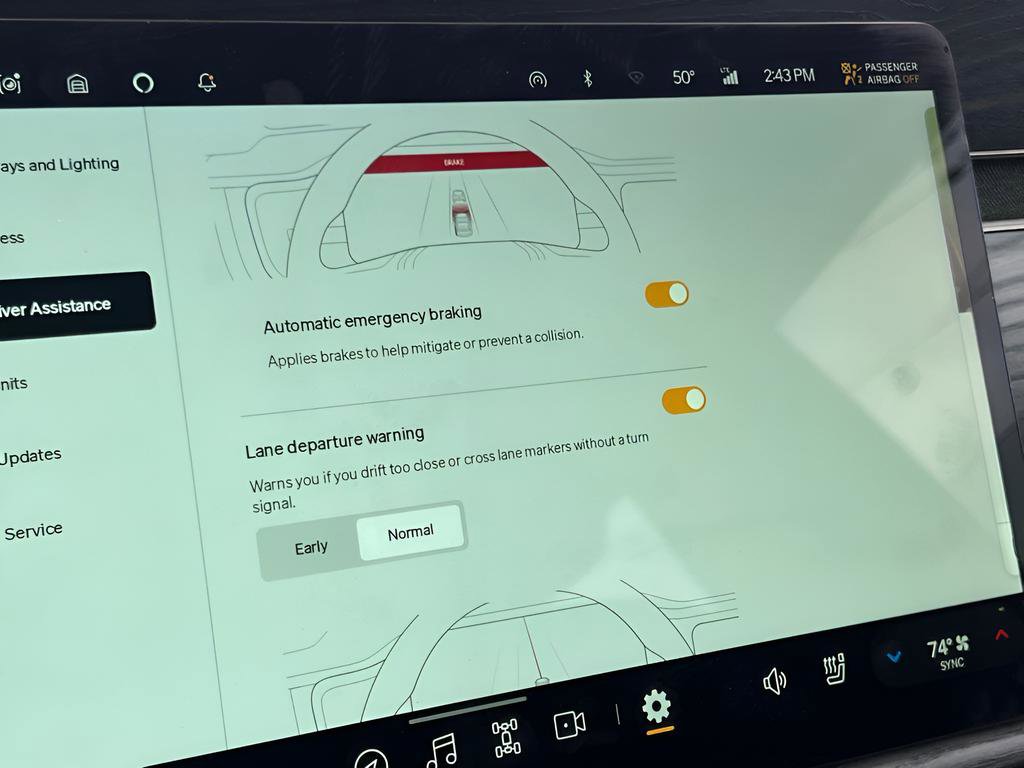 Used 2022 Rivian R1T Launch Edition image 76